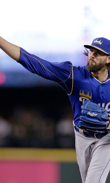 Hammel gets minor league deal from Texas with spring invite